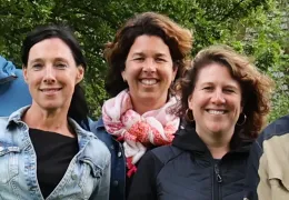 De dames van ons bestuur bieden zich aan