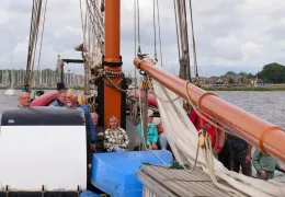 Wind in de snor!
