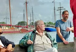 Wind in de snor!